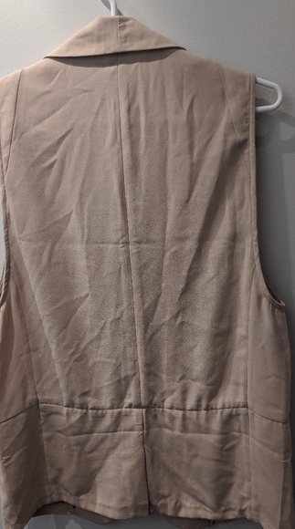 Gentle Fawn Vest - Picture 2 of 4